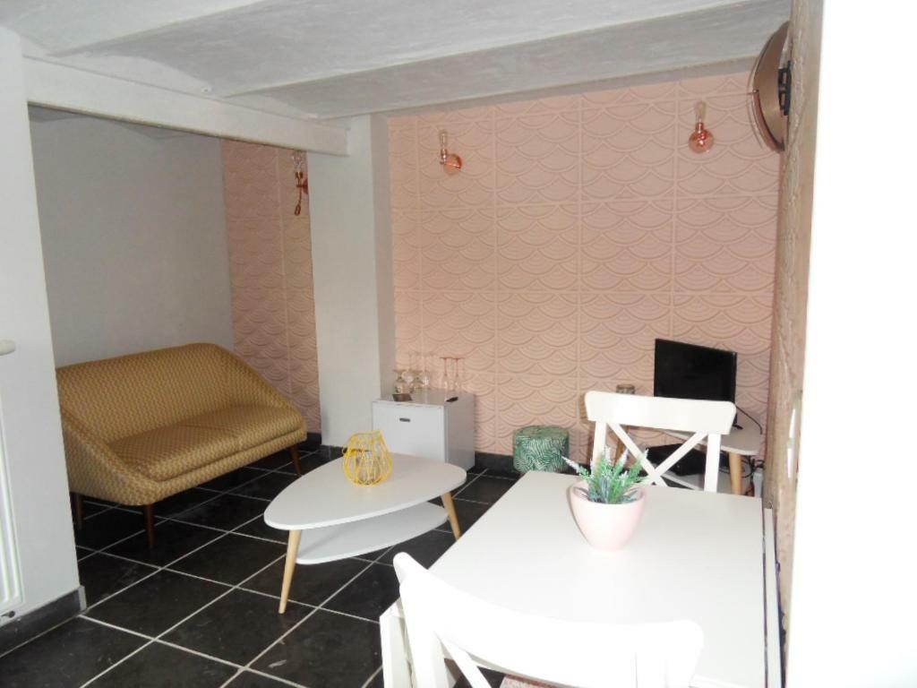 B&B 'Het Logiement Sint-Maria-Lierde Экстерьер фото